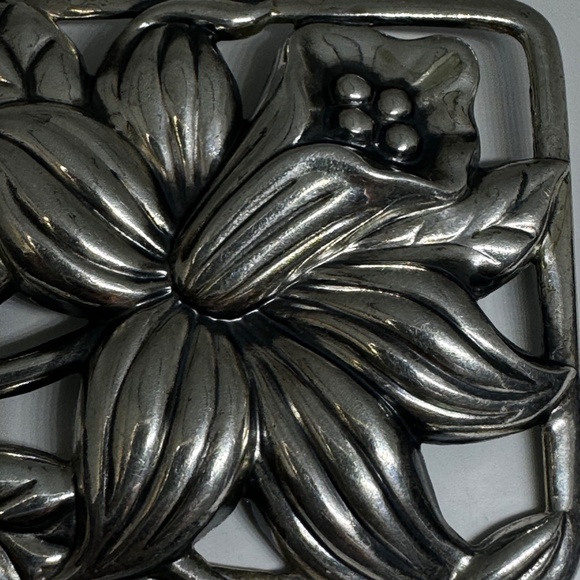 Vintage Danecraft Sterling Silver Flower Brooch Pin C Clasp 22 g - Picture 5 of 6